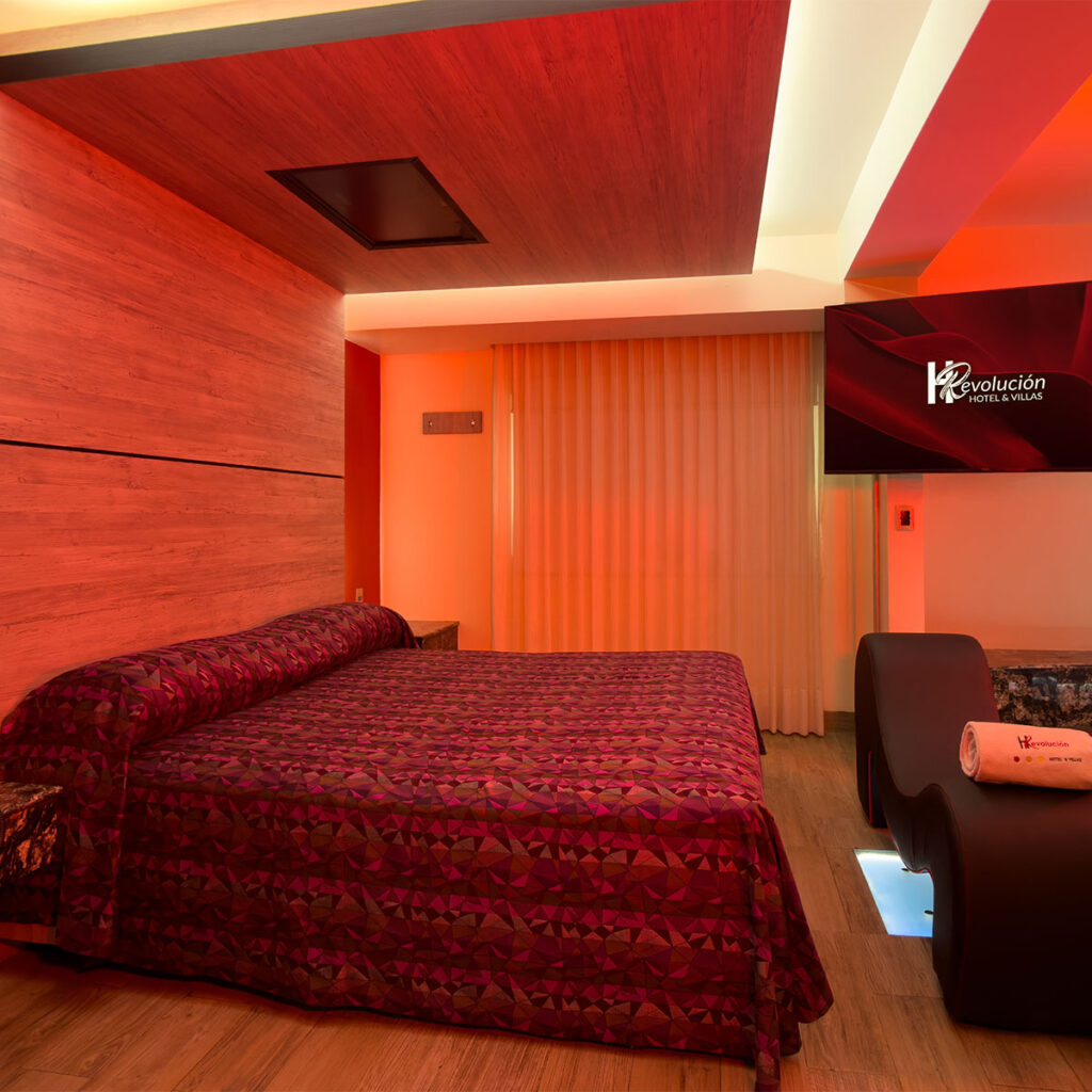 _0002_HYVR-Villa-Master-21-copy