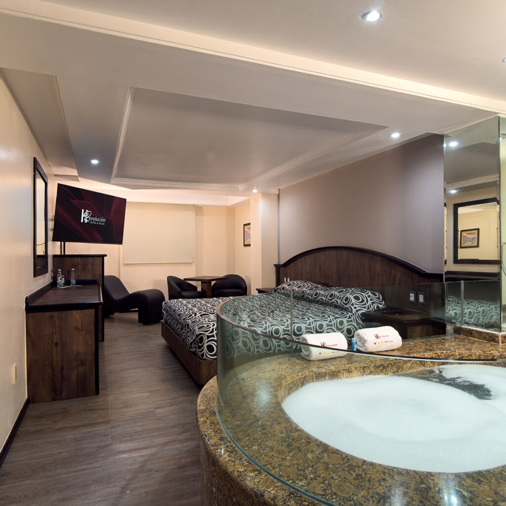 _0007_HYVR-Torre-Junior-02