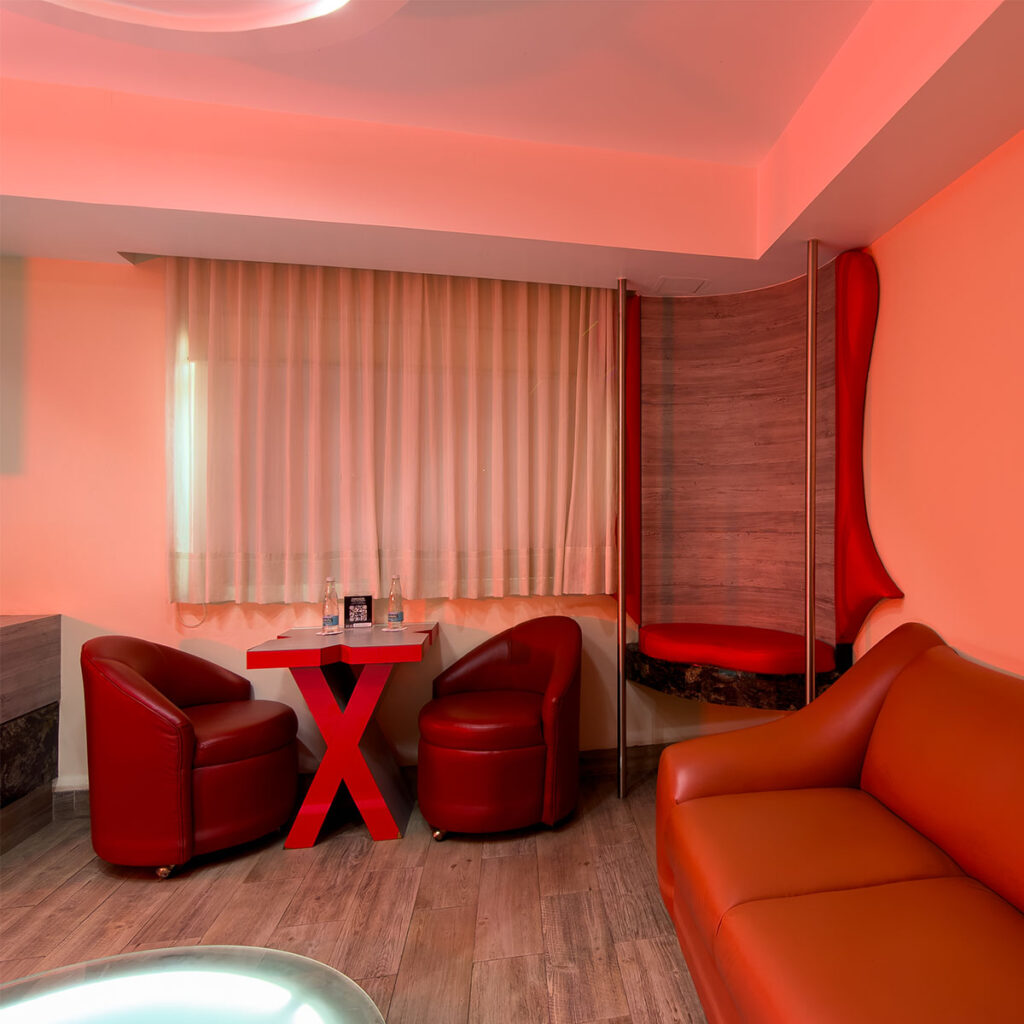 _0008_HYVR-Villa-Master-01